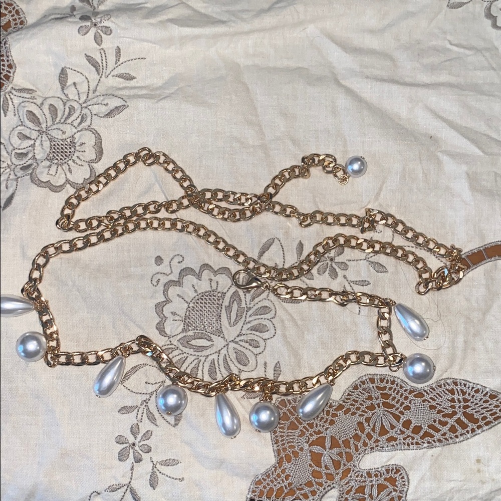 Adjustable Gold and Pearl Chain Belt - Picture 4 of 6